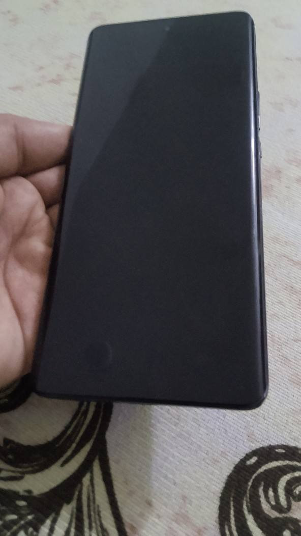 متوفر مستخدم للبيع جهاز هونر x9b
📍مستبدل شاشه اصليه..جهاز نضافه فووول📍
👈المواصفات
1️⃣المعالج: ثماني النواة Snapdragon 6 Gen 1 2️⃣تكنولوجيا : 4 نانو
3️⃣التخزين : 256 كيكا مع 12 كيكا رام
4️⃣الكاميرا خلفية : ثلاثية 108+5+2 م.ب
5️⃣الكامره الامامية : 16 م.ب.
6️⃣الشاشة: 6.78 بوصة بدقة 1200x2652 بها ثقب صغير
7️⃣نظام التشغيل: اندرويد 13
8️⃣البطارية: 5800 مللي أمبير
___________


**إذا كنت صاحب هذا الإعلان وتريد حذفه لأي سبب، رجاءا أرسل رسالة إلى الدعم الفني**