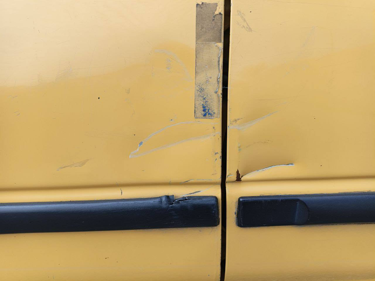 سايبا 2013 رقم بغداد انكليزي مشروع  وطني تحويل ثاني يوم مصفره هيئه وغرامات خط وبحث جديد اليوم كملته
الملاحضات موضحه بالصور شواصيها نضيفه ما معمره مكينتها نشطه بيها بداية خيط تبخير كلش خفيف والكير بس رابع يفلت كهربائيات كامله وتدفئه بيها والتبريد بس نقص غاز  وبيها سستم صوت وشاشه 
تايراتها جدد صدر جديد عنواني البياع الاعلام السعر 25 وبيها مجال بسيط 
للتواصل *********** متواجد واتس وخط
