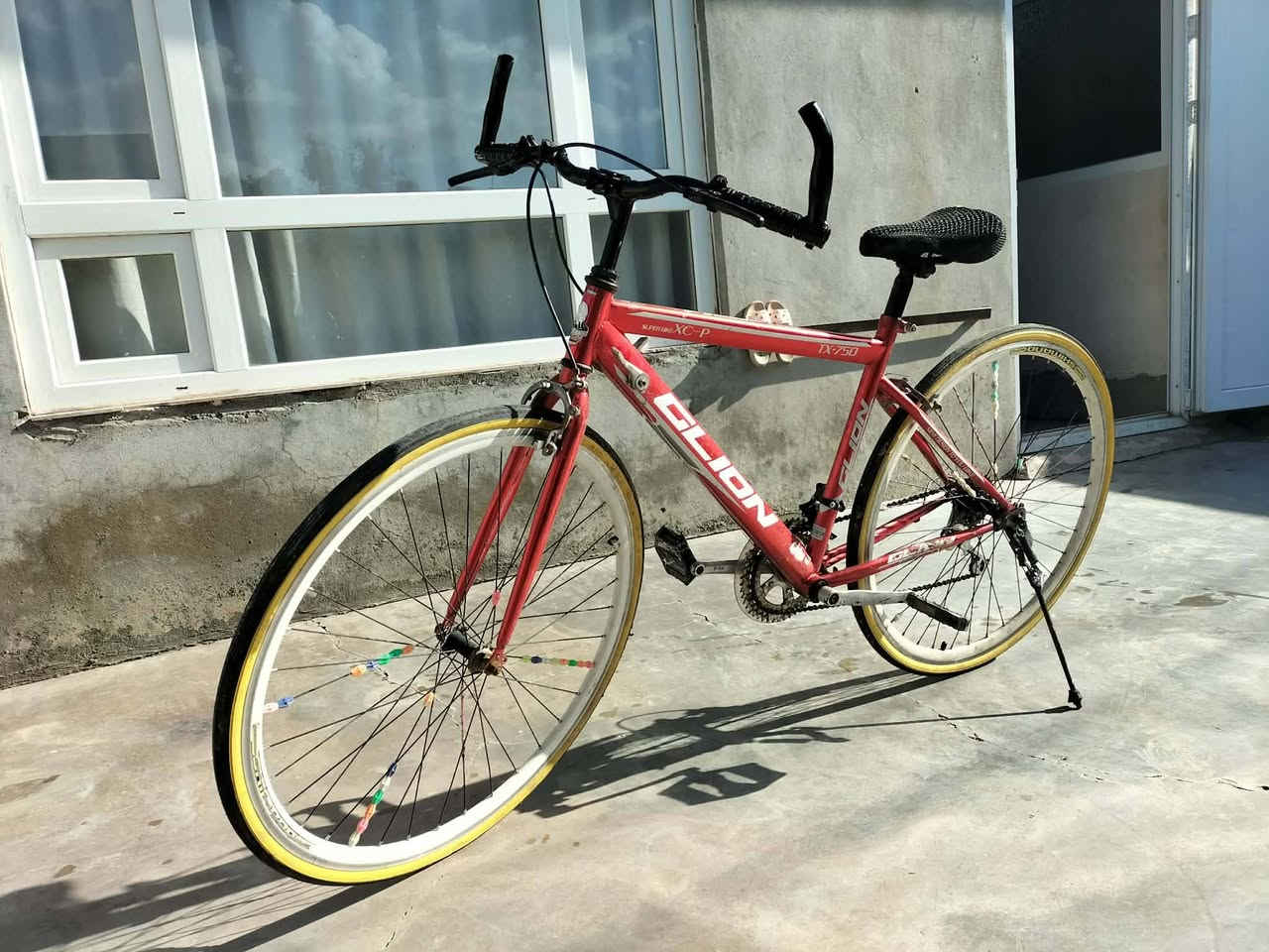 ئةم باسكيلة بؤ فرؤشتن تايةو ئةشياكاني هةمووى تازةية سعر 50 كةمئ مةجال


**إذا كنت صاحب هذا الإعلان وتريد حذفه لأي سبب، رجاءا أرسل رسالة إلى الدعم الفني**