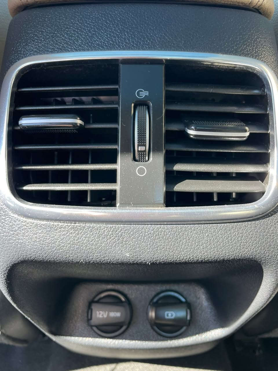 دفعه700
كيا اوبتما (هايبرد) موديل 2018 فحص كامل 7 جيد 
وارد كوري 
فل كامل بانورما اعلي صنف 
فتحه بانورما 
اعلي صنف
للبيع اقساط علي الهويه الشخصيه 
دفعه 700
للاستفسار 0781418917
0786600758


**إذا كنت صاحب هذا الإعلان وتريد حذفه لأي سبب، رجاءا أرسل رسالة إلى الدعم الفني**