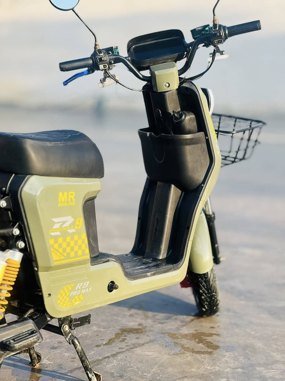 للــبــيـع دراجــة شــحــن هيه و الصاعد بيها

#R9
#موديل_2025 

#يرجـع_عـالـبـگ_لايـت_عـالـي_نـاصـي

#اشـايـر_و_دبـل_اشـارة_لـدات

#سـرعـة_109_اربـعـة_گـيـر

#الــسسـعــرر_450_وبـي_مـجـال

مكاني بيجي قرية المزرعة 

***********
