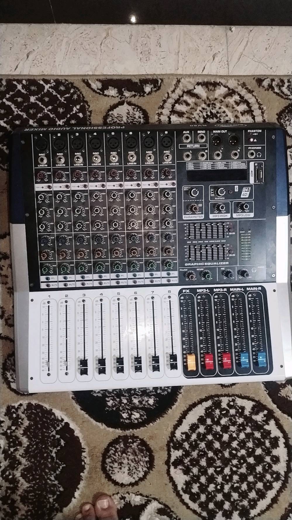 السعر بي مجال جهاز شغال نضيف مكاني حي العربي