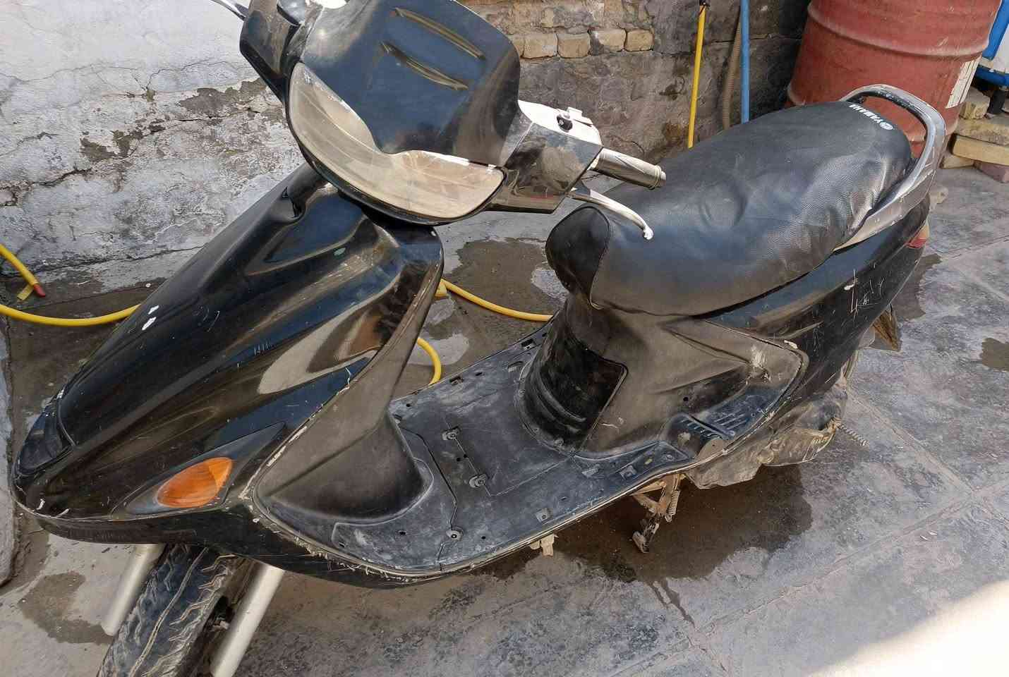 اخوتي عدنة هاي الدراجة للبيع معتازين سعرهة ٣٤٠ وبيهة مجال


**إذا كنت صاحب هذا الإعلان وتريد حذفه لأي سبب، رجاءا أرسل رسالة إلى الدعم الفني**