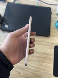 آيفون ٨ بلس • ٢٥٦ • مبدل بطاريه ٨٠