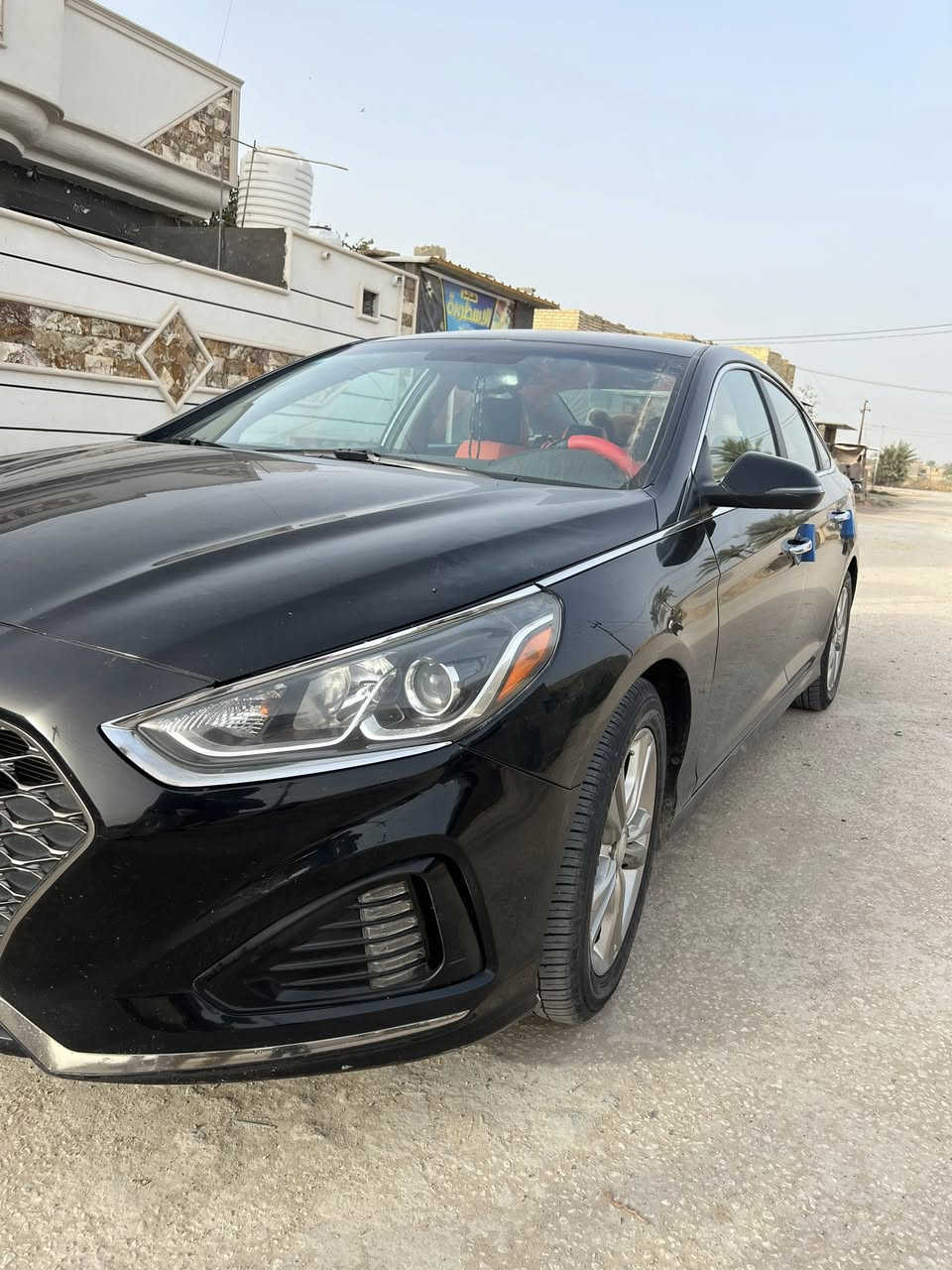 سلام عليكم شباب سوناته البيع موديل 19 شباب السياره اليبل واحد *********** السعر 125 وبيه مجال الطيبين
