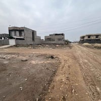 شارع المعارض حي الحرية الثاني • ٣٠٠م • ركن وجه حديقة