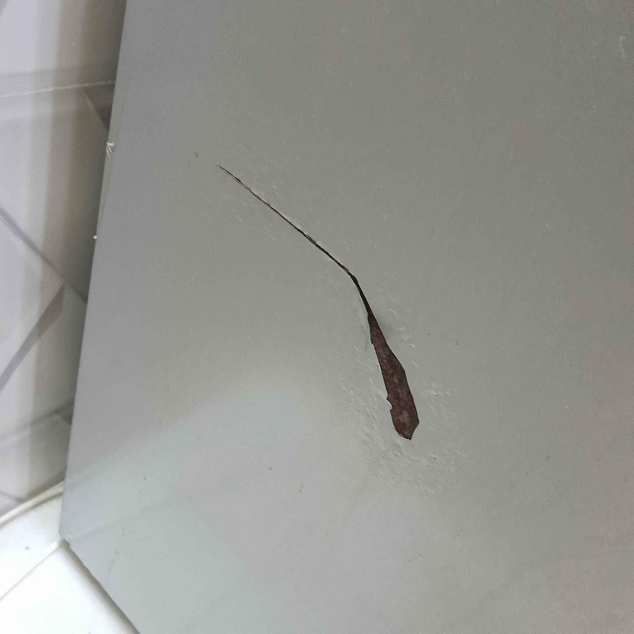 السلام عليكم ثلاجة تركيةلبيع الثلاجة نضيفة وتربيدهة ثلج بيهة فقط هل ضربة السعر 300 وبيها مجال العنوان بغداد البلديات الرقم ***********
