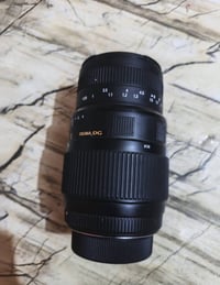 زوم رياضي 70/300 جديد بحالة لوكاله سعر خاص رقمي07714028317