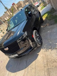 للبيع  كاديلاك اسكاليد 2023 600 بريميوم لاكجري فول1/1 سياره على ايد وح...