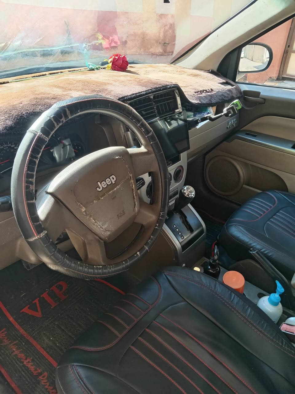 السلام عليكم جيب كومبارس الموديل 2007 الرقم نينوى انجليزي باسمي سنويه ل 2030 محرك وكير اوتوماتيك شرط مال كصه مصبوغ نصف السقف وبعض القطع من السياره انطيك مصبوغه عام كابون بنزين السعر 55 الاستفسار الاتصال بالرقم***********
