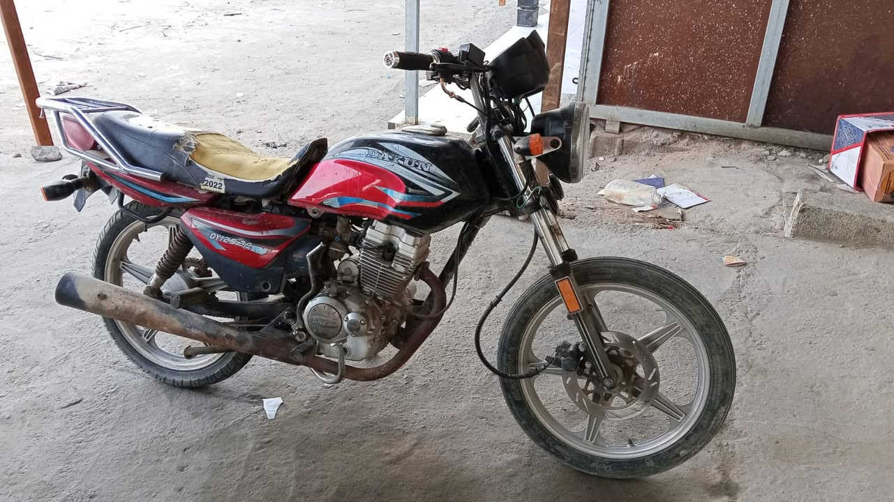 مكلف بنشر دراجه دايوان 2015 اوراق السعر 700 وبيها مجال للتواصل *********** متواجد واتساب
