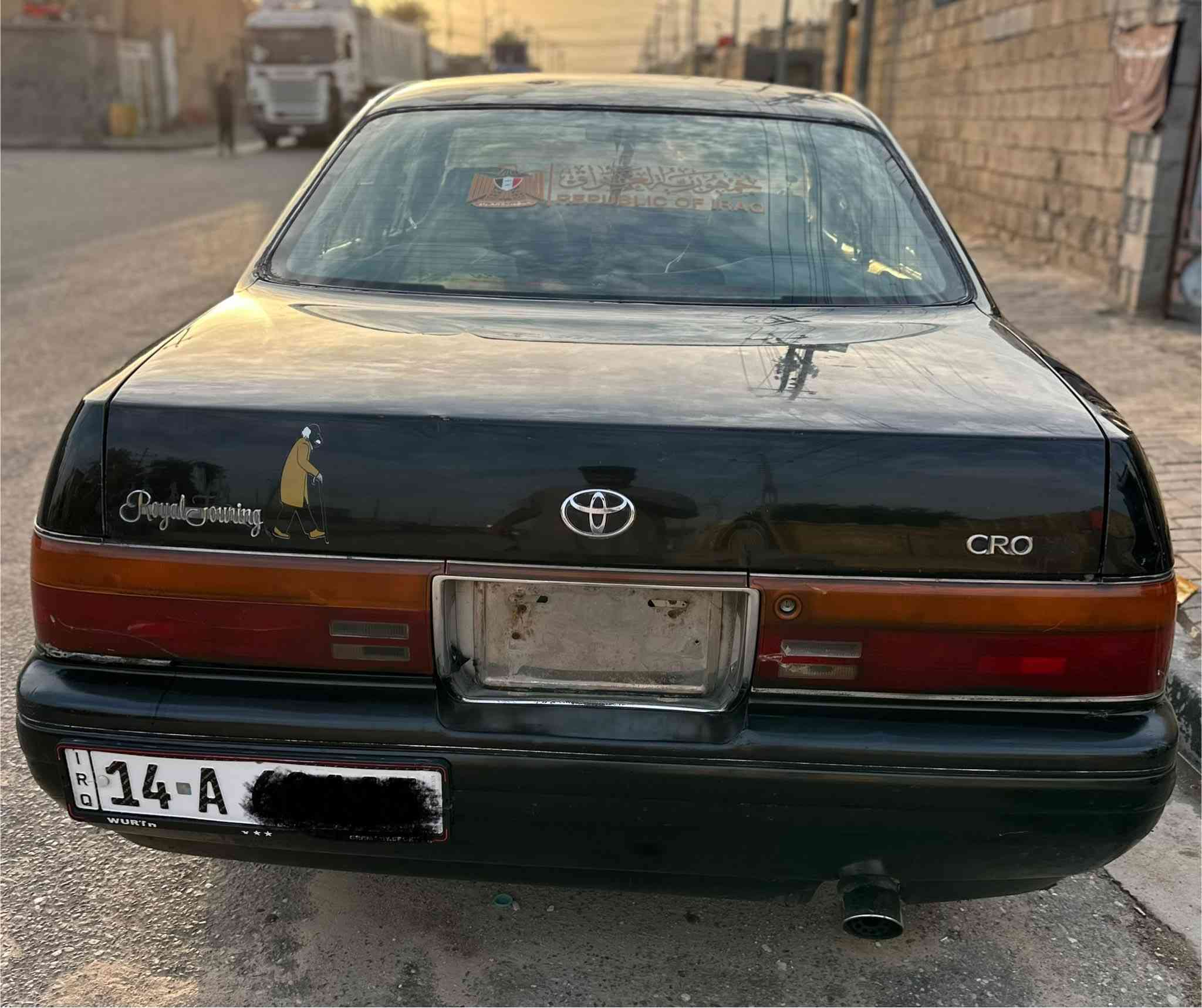 بطه منفصل (موديل 93) رقم بصرة انكليزي سنويه لـ30
الون (اسود) مكفوله من النقل والكصه والصبغ
 السعر 38 
بيع مستعجل رقم الهاتف (***********)
