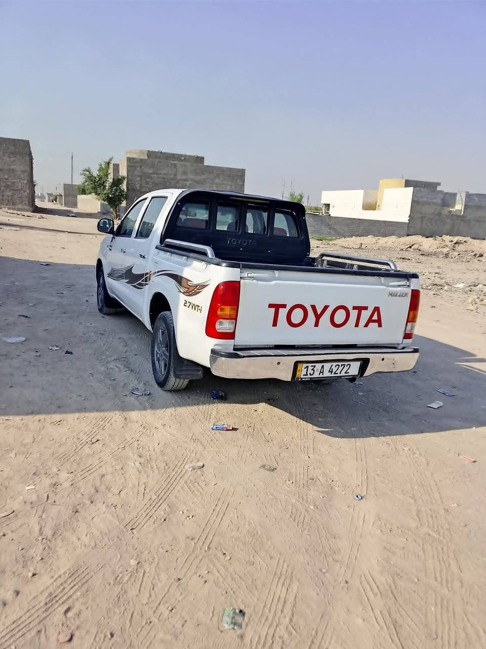 سلام عليكم بيكم 2011 مكينه جديده تبريد جاهز شاصي12  مكفول السياره ما ناقصه شي سياره جديده  السعر145 الرقم ***********
