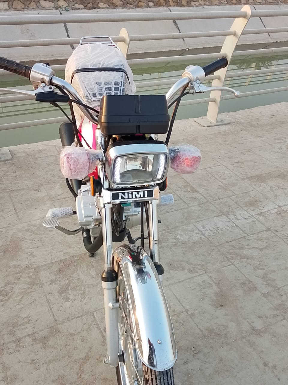 السلام عليكم نامه امتياز اوراق اسكنر موديل 25 مكفول كفاله عامه محرك مامفتوح شاصي رفيع دراجه جديده وخير من الله محرك لا تنقيص ولاتبخير كهربائيات كله شغاله مانقصها برغي السعر 675 وبيها مجال مكاني حله حي العسكري
رقم التلفون ***********
