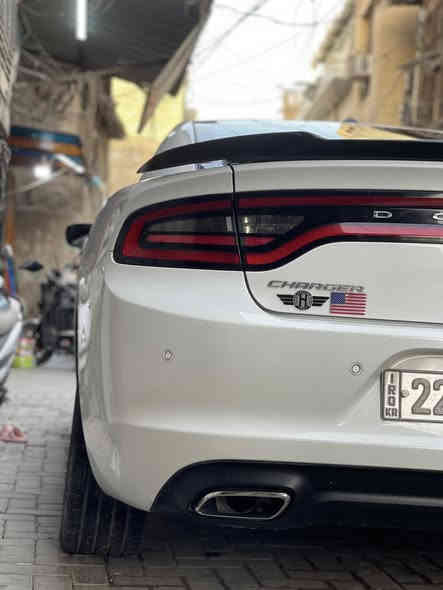 سم الله. جارجر للبيع. ٢٠٢٠ رقم اربيل  سعره ٢٥٥  بيه مجال بصيط بسمي. سنويه جديده هزه جديده ماشي ٣٩ الف.  خليجي وكاله هارلم. بيه بس جاملغ عكس سايق. صور طخه موجوده مو حادث لا طخه صغيره. بغداد باب المعضم ***********.باقي تفاصيل معروفه
