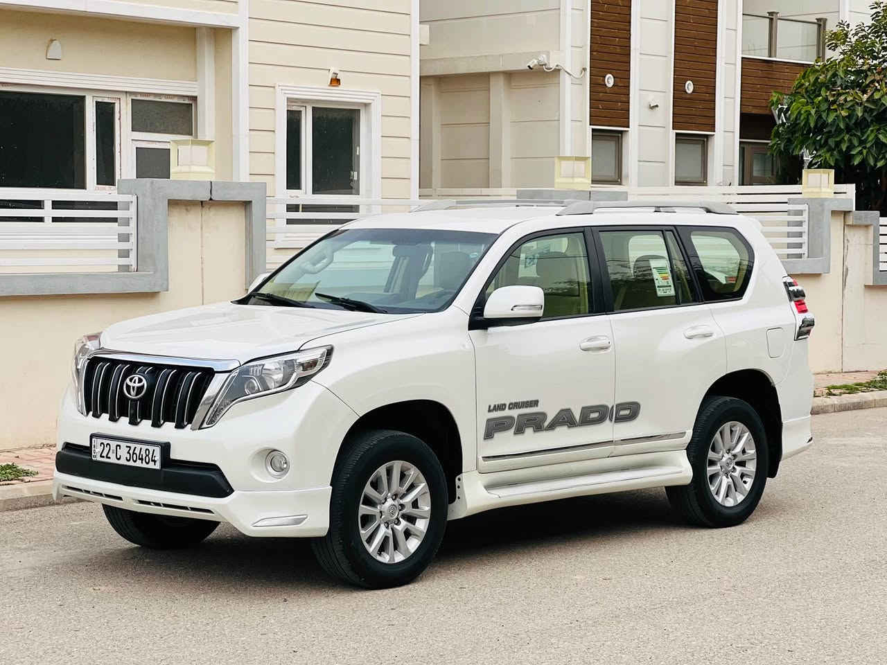 السلام عليكم للبيع برادو موديل 2016 

كويتيه TXL ماشيه 149  الف
رقم اربيل باسمنه وكاله تحويل

المواصفات :
 محرك 6 سلندر 
 دبل تانكي 
تبريد 3 قطع 
كامره خلفيه  
ثلاجه سبعه راكب 
اسبير تعليگ
مري شفط 
فور ويل 
اشاير بل مري 
تخم تاير جديد 
_______________________

السعر 315 ورقه ومجال للشراي
ترهم مراوس حسب القناعه
العنوان ديالى خانقين 

*********** خناقين, ديالى
