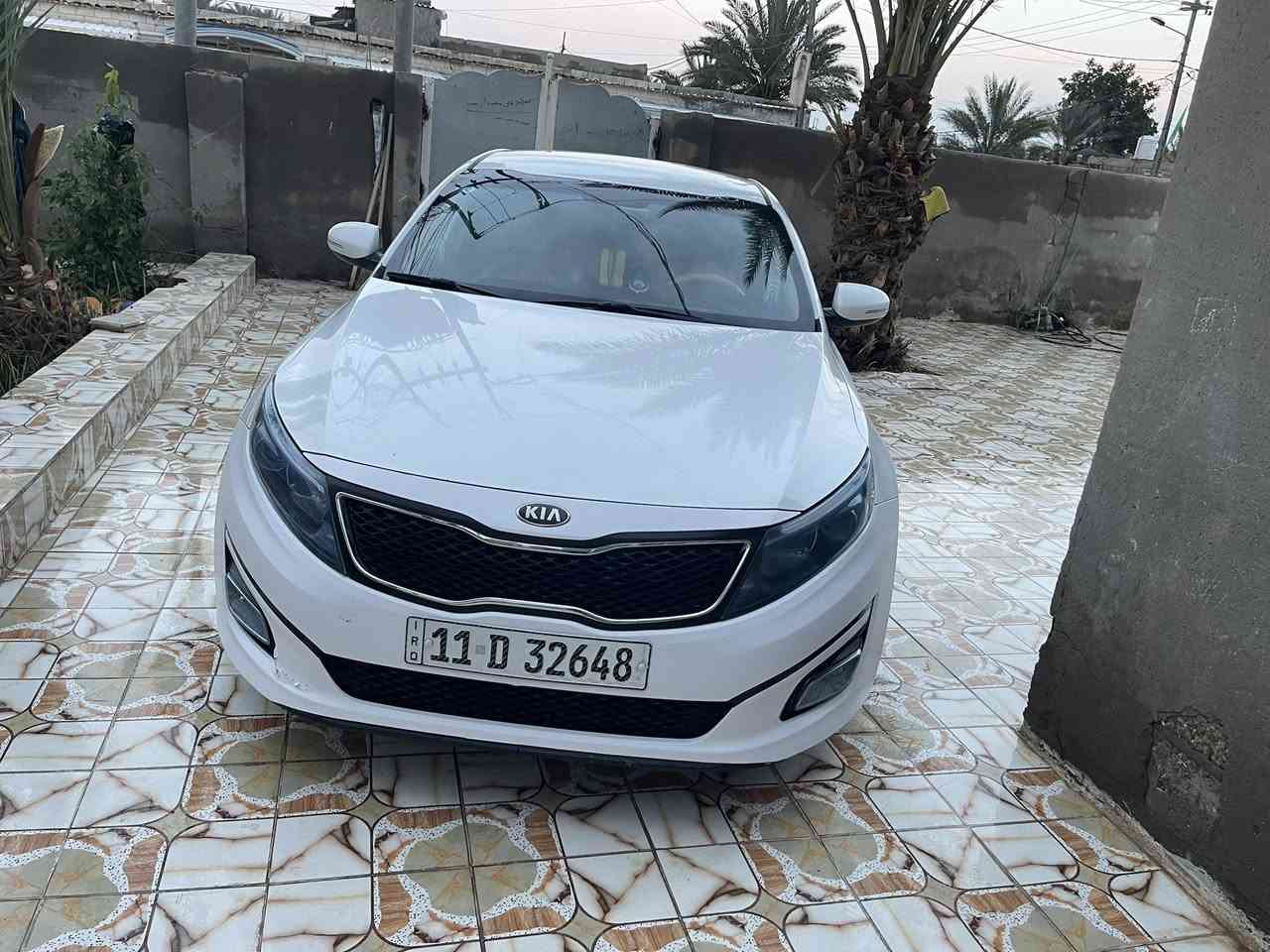 كيا اوبتما موديل 14خليجي بها بارد قليل شبر بجهه السايق باب العبري محرك مفتوح لاتنقيص لاتبخير سياره حلوه ونضيفه وأحلى من الصور رقم بغداد بااسمي تحويل ثاني يوم السعر 145وبيها مجال مكاني الكوت الاحرار الاتصال والاستفسار ع الرقم ***********
