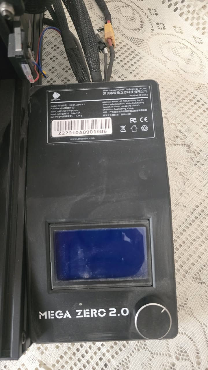 السلام عليكم للبيع طابعة 3d anycubic mega zero2
اخذتهة العام وما استخدمتهة كلش قليل رايدهة ب١٢٥ الف مع نصف كيلو فلمنت 
مكاني بالبصرة وهذا رقمي ***********
