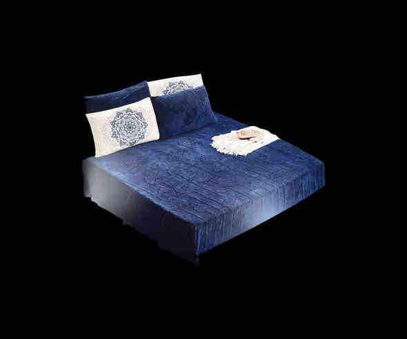 ✨ طقم سرير فرو فاخر ✨ عرررررض 20 الف فقط 

يتكون من ٥ قطع  (٤) وجه مخاد مع التلبيسة كركش
حوّل غرفة نومك إلى لمسة من الفخامة والدفء 💫

خامة ناعمة مخملية تمنحك راحة لا تُقاوَم ❤️

تصميم أنيق بنقوش فاخرة يضفي لمسة راقية على ديكورك 🛏️

متوفر بعدة ألوان(ماروني. نيلي. وردي. بيجي. زيتوني) 🎨

سهل الغسيل ويحافظ على نعومته ولمعانه حتى بعد الاستخدام المتكرر 🧺

خيار مثالي لمن يحب الراحة والأناقة في كل تفاصيل بيته 🌿
0770 351 5185
حجز مراسله الصفحه أو واتساب
