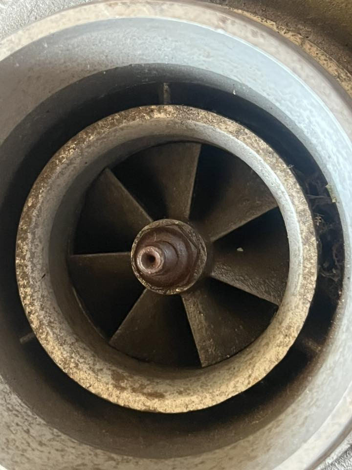 للبيع سوبر مال بيركنز كتر 6.6 مال حاويه من استراليا ت***********
