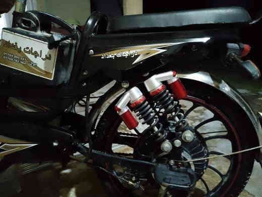 بسم الله الرحمن الرحيم دراجاه شحن للبيع حجم كبير بطاريات صار شهر من شاده خير من الله للبيع كلشي شغال ماعدا شاشه ول كلوب بحتاجن فيشه بس ولباقي كله تمام سعر ١٨٠ اوبي مجال لشراي مكاني شرطه رابعه قرب دوانم رقم ***********
