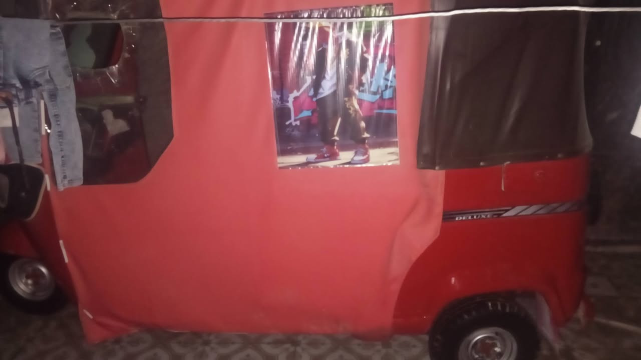 تك تك للبيع موديل 18 تي في اس  مكينه جديد وكهرباء كوله شغاله تك تك نضيفه السعر 4 وسبعميه وخمسين قفل مكان ناصريه رقم *********** شراي يتصل
