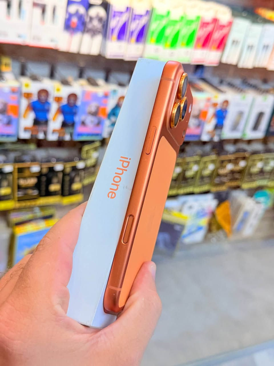 ‼️متوفر بيع بلنقد ولاقساط ‼️
ايفون 17 برو ماكس مع بكج هديه للجهاز شامله لزكه وكفر وعدسات ذاكره 256 بطاريه 100 نموذج M لونه المميز كامل ملحقاته وتر بروف وبلحاسبه كله نورمال يعني كلشي ممبدل بي وبي وتأخذه ضمان وصل 5 ايام اي مشكله او عطل يستبدل فورا 🏦 ومتوفر اقساط على مصرف الرافدين و مصرف الأهلي العراقي ومصرف الرشيد 🏦
السعر مليون و 725 الف 🔴
العنوان بغداد البياع شارع 20 قرب مطعم شط العرب مركز الهاتف الاصلي 
📳  ***********
 ☎️ ***********
