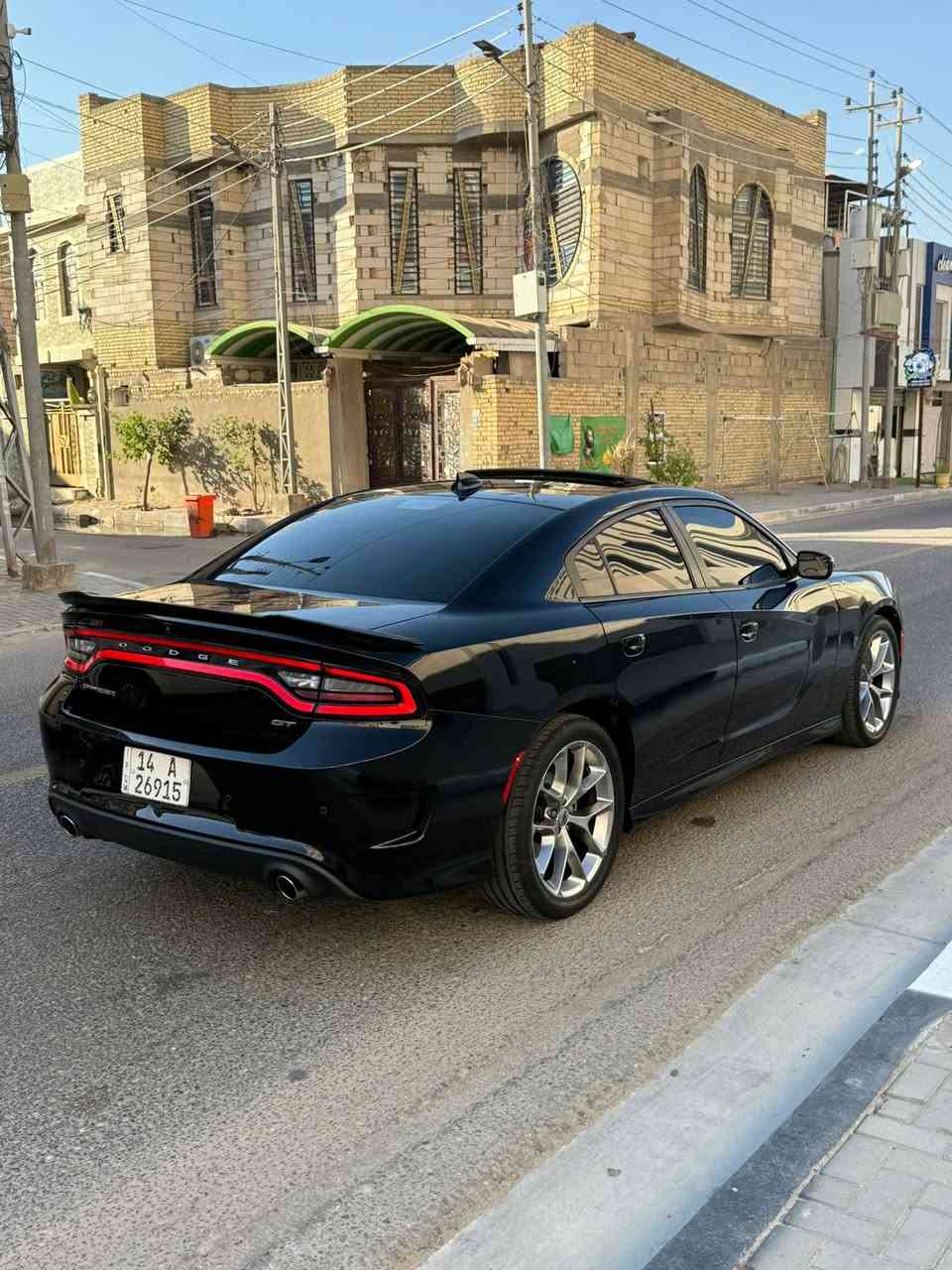 السلام عليكم للبيع دوج جارجر مديل 2023 رقم بصرة حرة هزة ورقم جديد  ☑️
المواصفات  :
⚫️سلايد روف  
⚫️محرك 3600 ستة سلندر / تو ويل
⚫️بصمه تشغيل دخول ذكي 
⚫️تشغيل عن بعد 
⚫️ويل كب حجم 20 
⚫️كشنات (تدفئه )  
⚫️تبريد قطعتين 
⚫️شاشه كبيره تدعم Android Auto/car play
⚫️رقم بصرة بأسمي 
⚫️السعر 188   

معروفة مواصفات GT مكان السيارة البصرة بيه صبغ بيبان جهة السايق بجم كبس السيارة مديل 2023 اصل 2021 للاستفسار 
***********
***********
