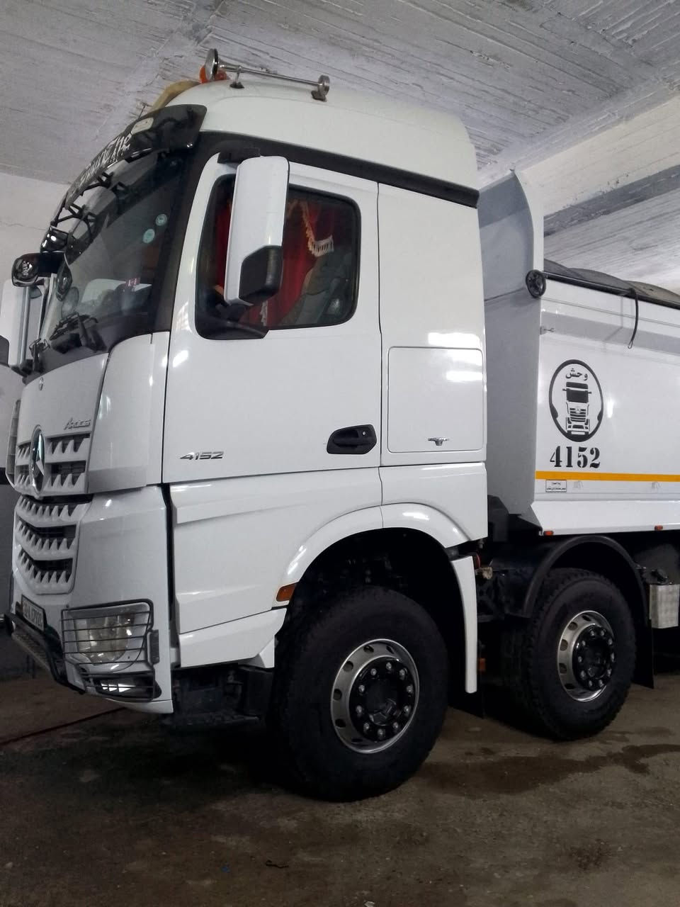 السلام عليكم قاطره ومقطوره للبيع موديل 2016مربوطه وبسمي كامله مكينه 52مجموعه جياف بلادي كلابي سرائيلي 
جادر كهرباء تخم تاير سياره كامله وخير من الله ***********
***********بغداد التاجي
