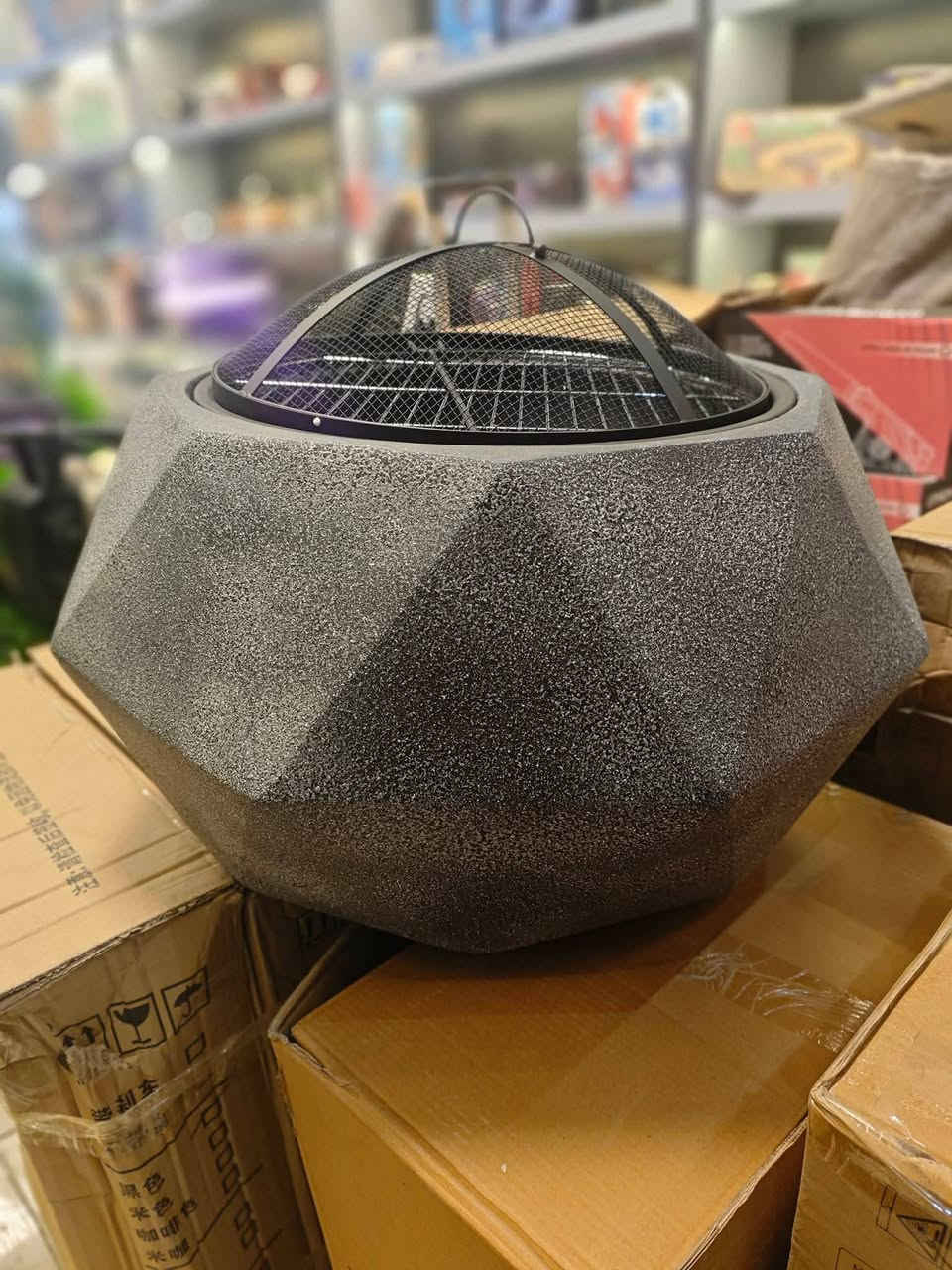 متوفر شواية فحم أوربية بريطانية حجر بريطاني شواية ودفاية بنفس الوقت عائلية فخمة ماركا للحدائق والشاليهات اختصاص جميع المشاوي رمضان مناسبة للحدائق والشاليهات للاستفسار *********** واتساب أو خاص
