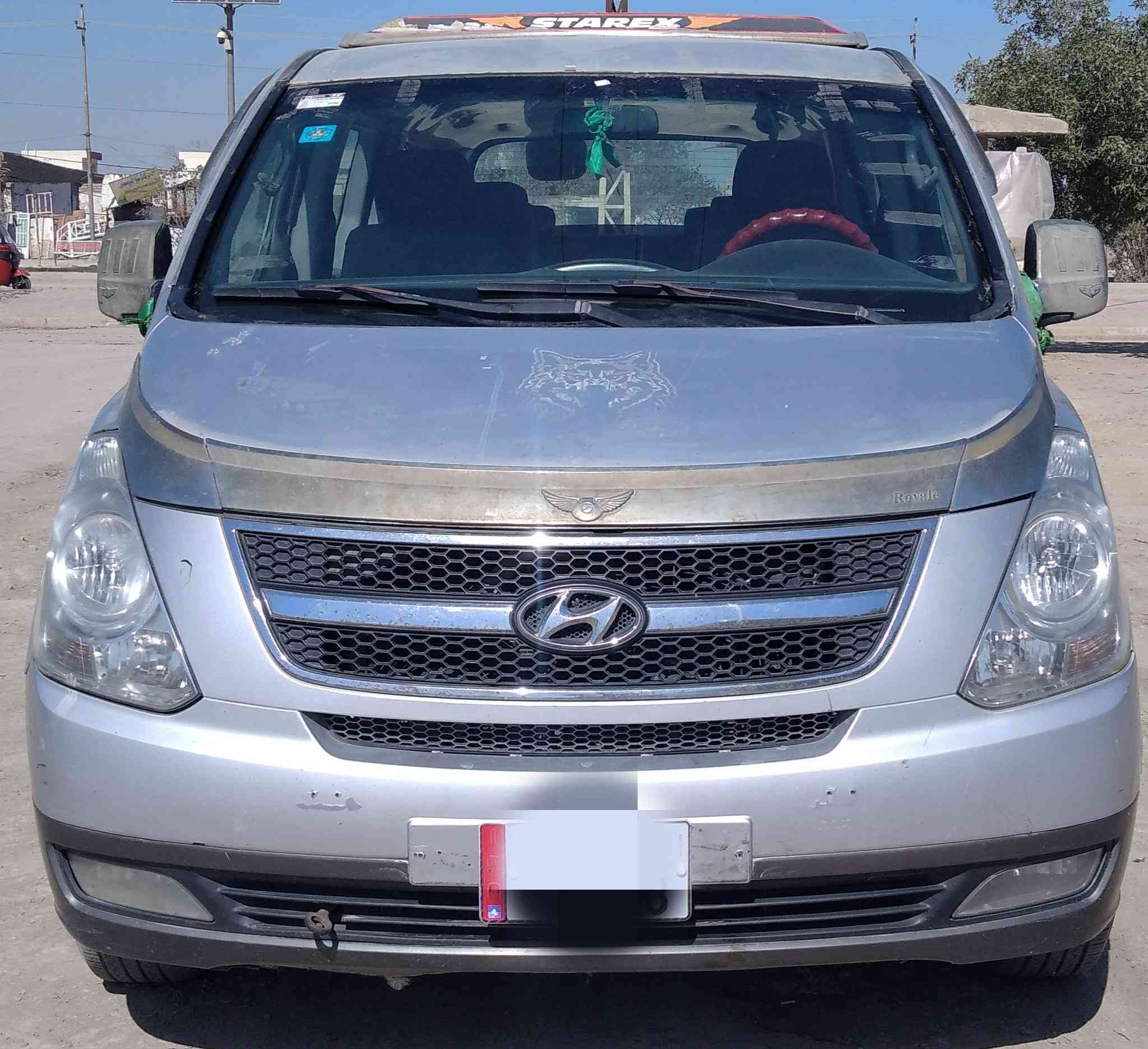 السلام عليكم سياره ستاركس 2008 مسكر اصل كير عادي تخم تاير   كير مكينه حداديه  تبريد كفاله  رقم واسط انكليزي السياره بسمي مداور ثاني يوم 
سياره بيه شويه ملاحضات بيه الجاملق الخلفي بارد والثاني صبق  قليل بدون ظربه   الاستفسار علا هاذا الرقم ***********  وبيك خير وتدلل   مكان الحمزه الغربي
