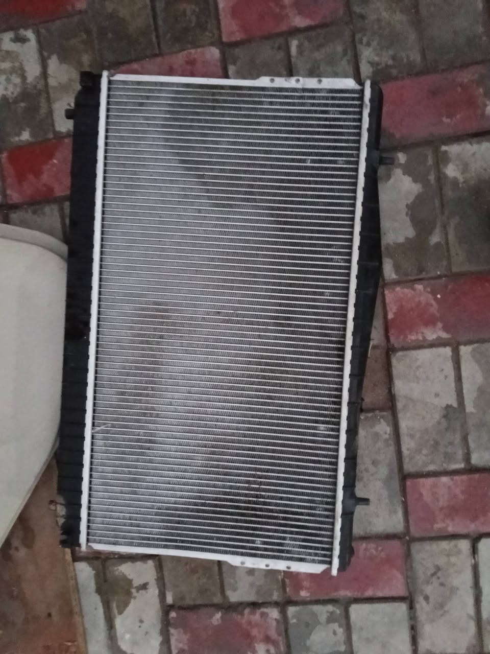 سلام عليكم  لبيع راديتر مال اوبتره 
نضيفه مابيه شي  الا اذب مي 
السعر 30 بيه مجال  
*********** مكاني كربلاء
