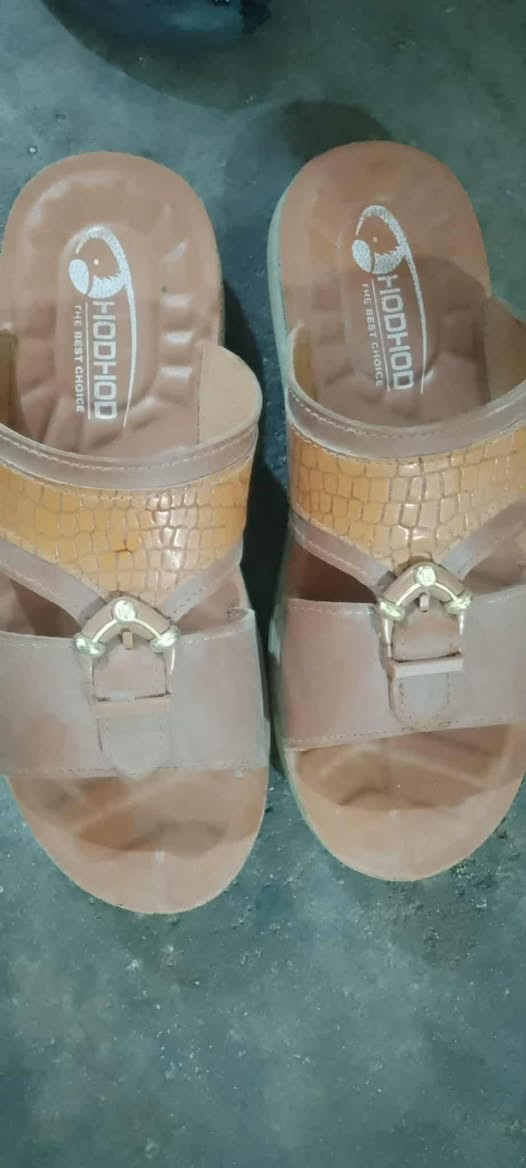 راجا الي مايعجبه لايعلق سلبي خلي تعليقه اله. ويجفيني شره
وسوت الثاني 3قطع هم ملبوس مره وحده ب20 

لون اخضر

جنطه زركه مستخدمه قليل ب5قفل

جنطه سوفت الاصلي ب20وبيه مجال جديده مامستخدمه

فستان شيفون ب10قفل جديد غير مستخدم

ستره كابوي لون اسود جديده ب6 قفل

قميص اسود ب5 قفل جديد

عبايه جرييت بيه شد الورد جديده قياس 60 ب60وبيه مجال

بينصل.شتوي جديد ب6 قفل

ثوب شيفون ب5 قفل جديد

فستان رصاصي ب25وبي مجال


**إذا كنت صاحب هذا الإعلان وتريد حذفه لأي سبب، رجاءا أرسل رسالة إلى الدعم الفني**