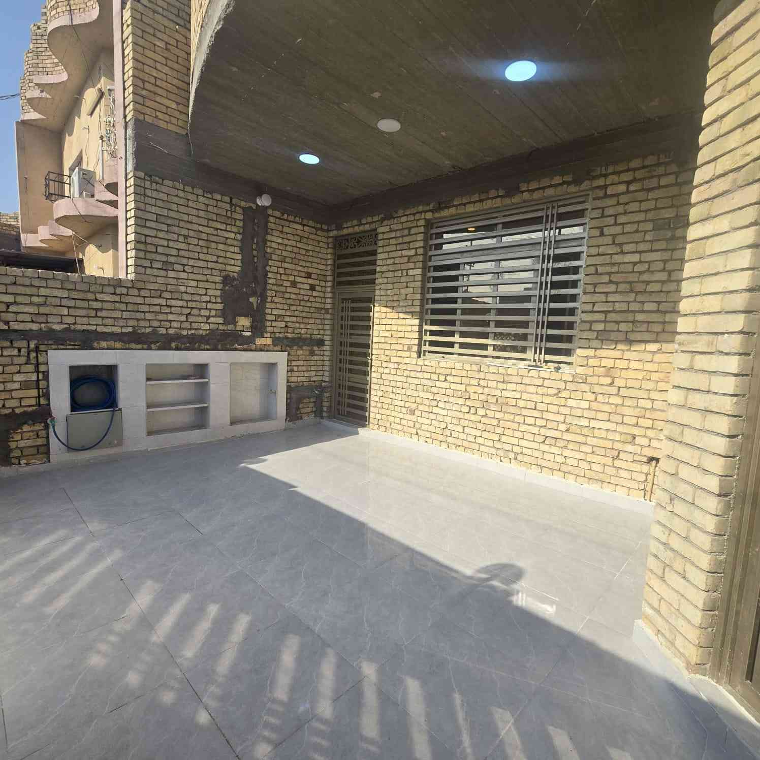 يا الله يا مسهل دار للبيع المساحة 200 متر نهاوند 11 قرب الصيدلية الوجدان شارع عشرين بناء جاهز السكن السعر ب ١٩٣ الهاتف ***********
