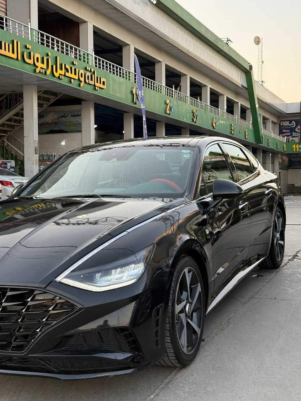 سوناتا 2023 فول مواصفات 

اعلى مواصفات بالسونانا ماكو اعلى منها 

صور السيارة و السونار بالمنشور 
السيارة بأسمي تحويل مياشر رقم دولي اربيل

مكان السيارة الوزيرية 
رقمي *********** تواصل واتساب 

معروضة ب 153 وبيها مجال
اني مكلف بالنشر
