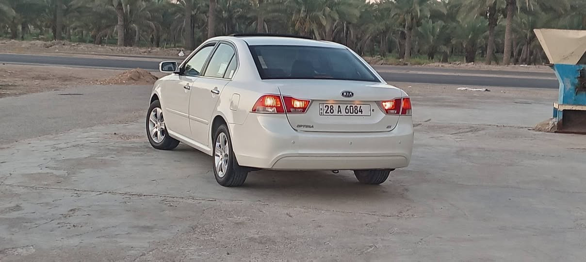 سلام عليكم للبيع كيا اوبتما موديل 2009 كفاله عامه خليجي مكينه 2000 فول مواصفات فتحه سقف حساس خلفي اشاير بل مري تحكم ستيرن برده خلفيه بلاد جهاز بريك يبس موازنه استيراد خاص سعودي لسياره مال جناي معايزه برغي خابر فول مواصفات واحد على واحد لاستفسار *********** مكان حله الحمزه

