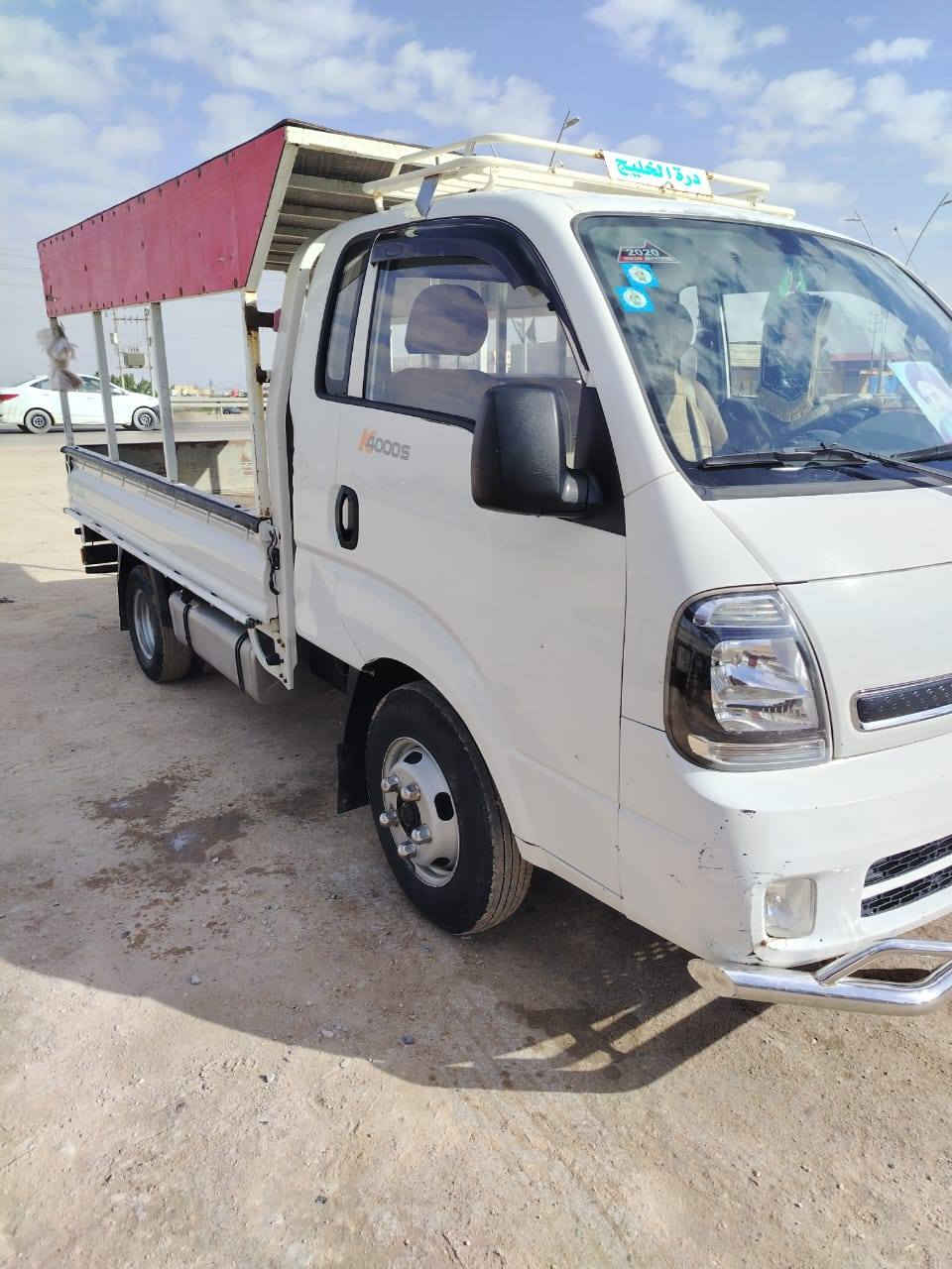 سلام وعليكم كيه فحل مفتوح موديل ٢٠ب سمي رقم انكليزي سيارة كفاله عامه مكينه كير كفاله تبريد تتفئه كل شغال سنويه ل٣٠ محورة تاير وستد تخم تاير جديد حداه جديده سيارة جاهزه من كلشي مكاني بصرة شط العرب السعر ١٥٥وبيه مجال ***********
