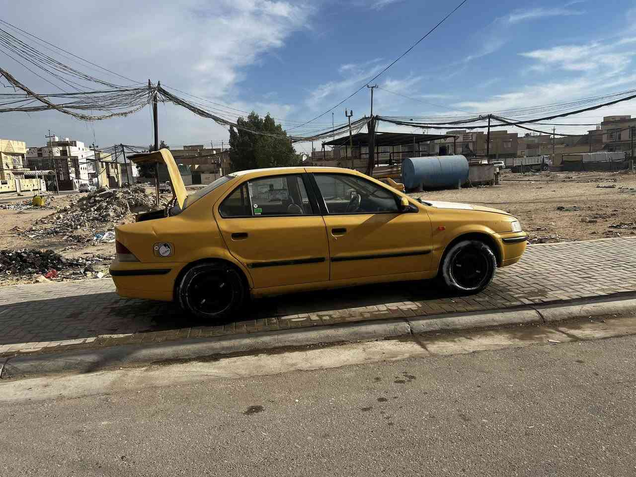 سمند مديل ٢٠١١ سياره كله جديد رقمها نجف نكليزي ثاني يوم مداور سعر ٢٩  و بيها مجال حك جيه و اذا كدك بيجو بارص مراوس او خصوصي ***********
