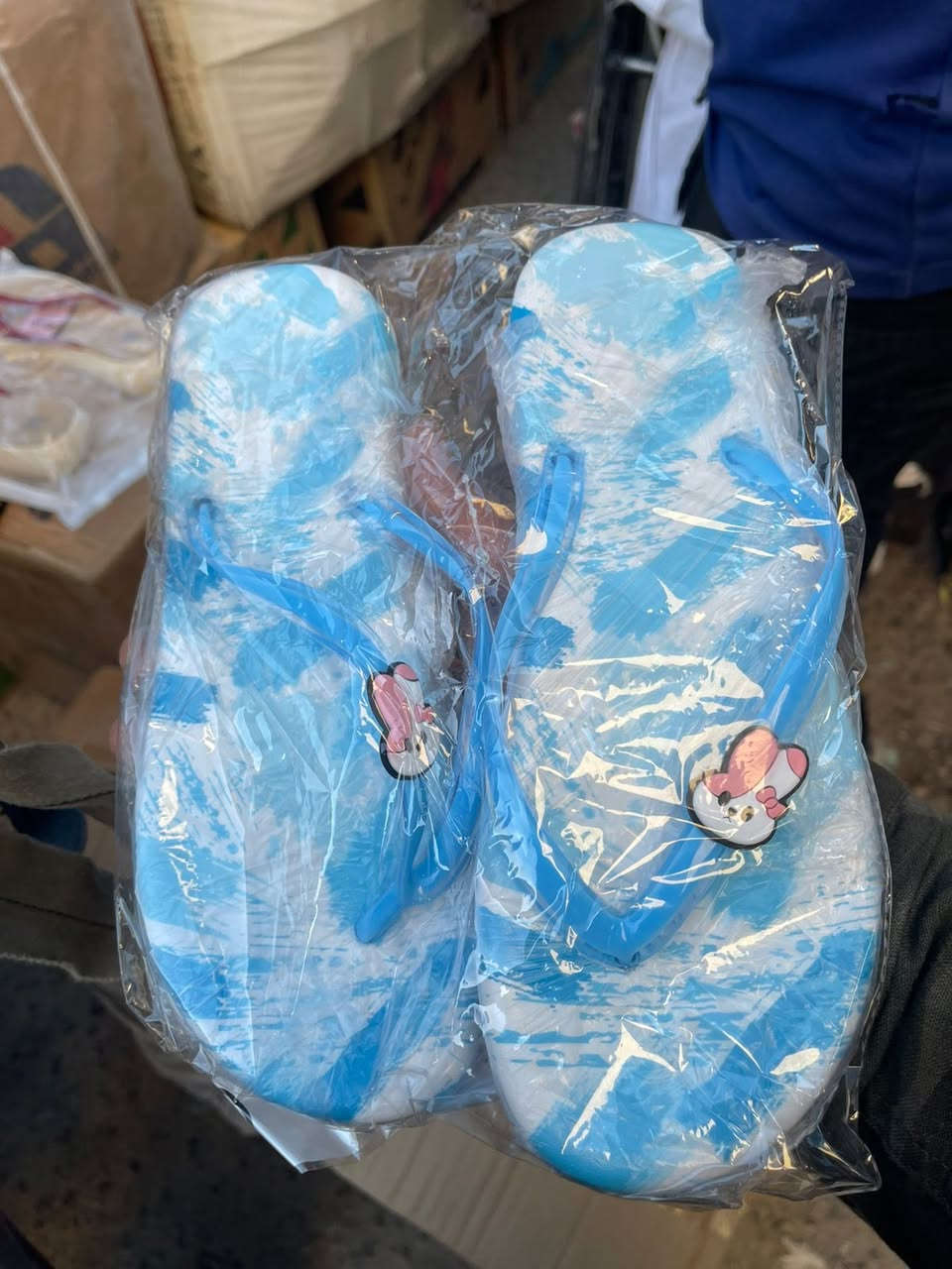 هلووو حبايبي غدا متوفرات السليبرات نسائي ورجالي أطفال وبيبي متوفر توصيل 
موقعنا فرع الأول حي تونس فرع حسينية الحجة المنتظر فرع الثاني سريدات الجديدة قرب ماركت المنتظر مجاور منفذ أنمار
***********
