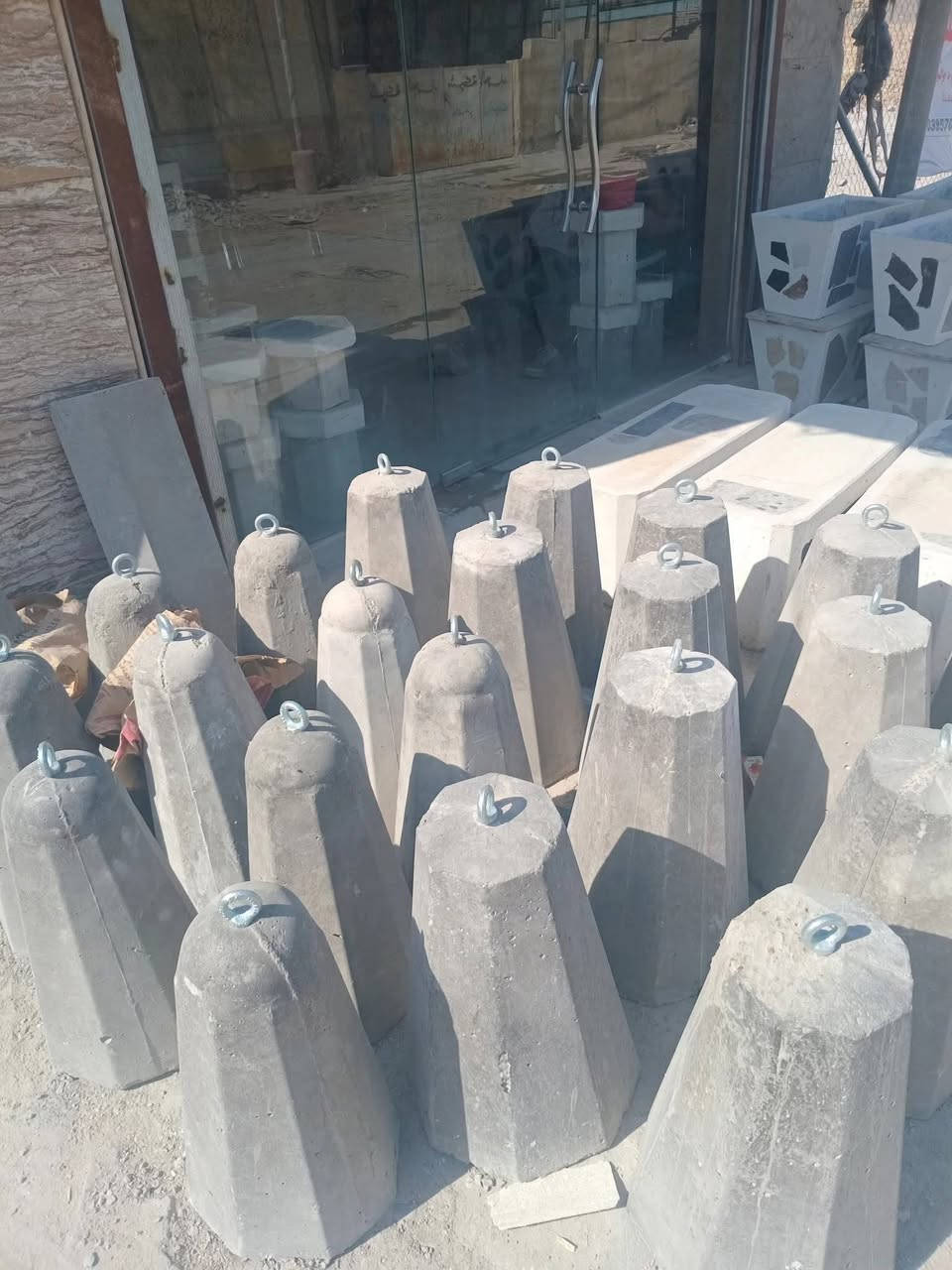 حياكم الله يوجد لدينا شتايكر ملون وعادي قياس 80*80//60*40/40*40كذالك يوجد لدينا بلوك اوتماتيك حراري للاستفسار الاتصال على الرقم ***********.
