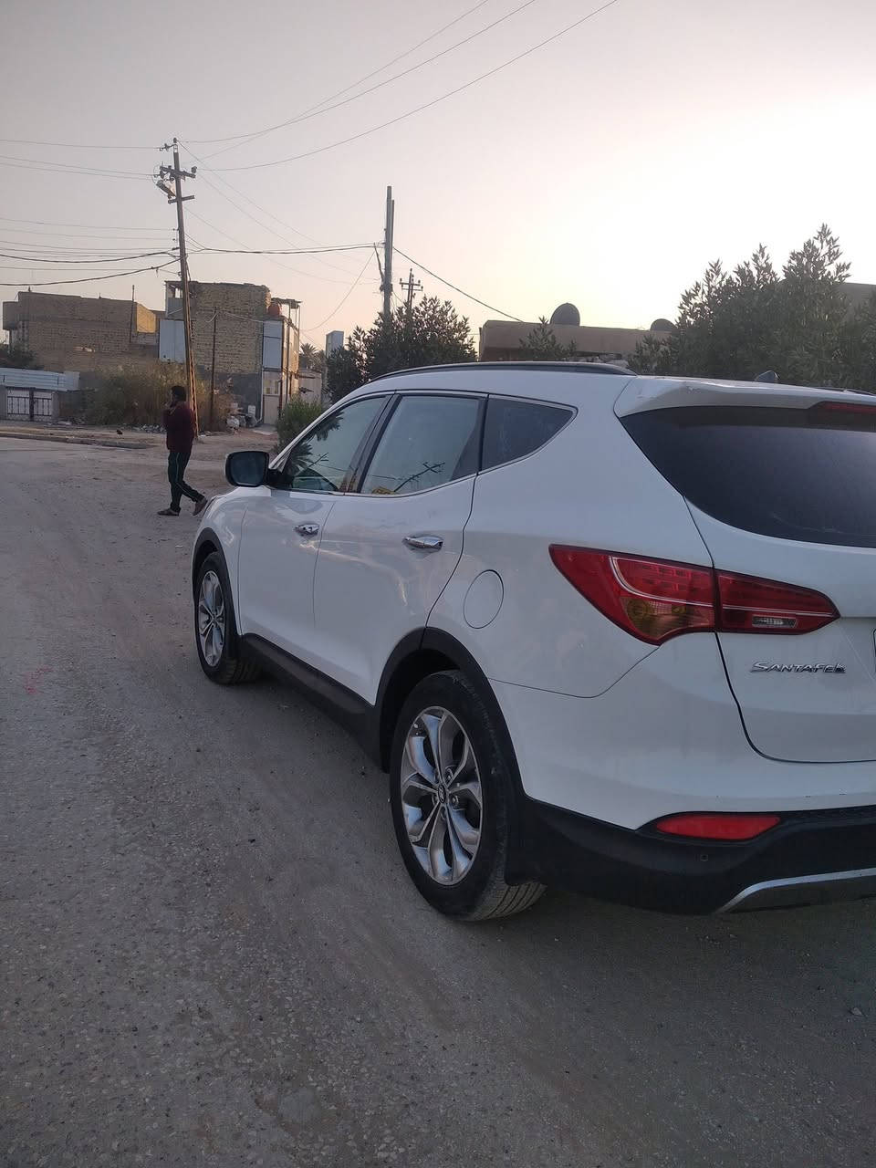 السلام عليكم هونداي سنتافي
للبيع موديل 2013
خليجي فول مواصفات 1/1 
مكينه 6سلندر خير من الله لا تنقيص ولاتبخير
كير خير من الله
حداديه جديده
تخم تاير
تبريد ثلاث قطع ثلج
تدفئه شغاله
مواصفات السياره
بصمة تشغيل وبصمة ابواب
بنوراما
كشنات كهرباء
كامره دواره
بك لايت لد
لد امامي نهاري
نحكم ستيرن جهتين
لايت زينون اصلي شرط نهار
مانع انزلاق
فور ويل
حساسات خلفيه
مري شفط
ترحيب عند الاقتراب
مكان السياره بابل قضاء الهاشمية 
السعر168وبيه مجال
رقم***********
