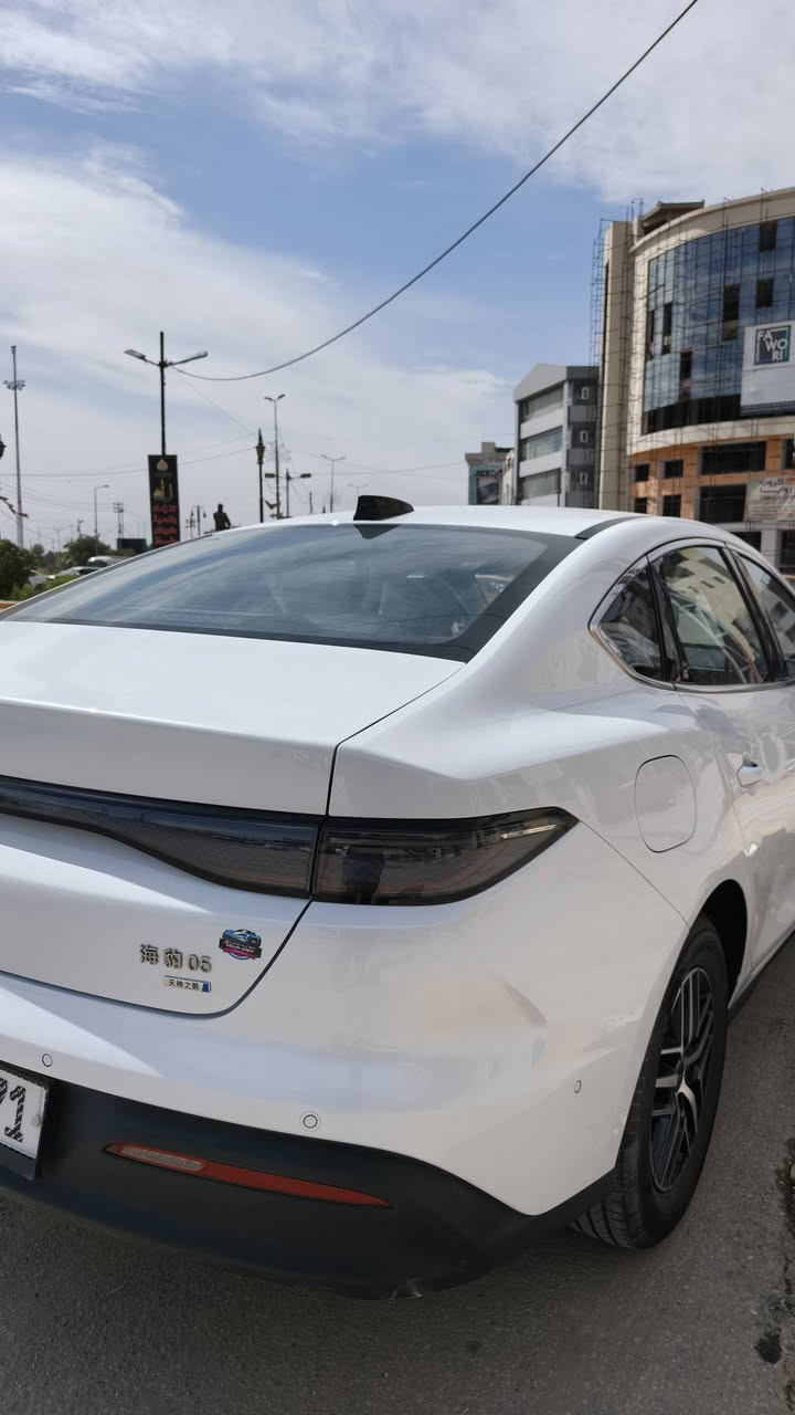 للبيع ...
Byd seal 05 بي واي دي سيل ٥
ماشية ٦ الف فقط (٣ بانزين+٣ كهرباء) 
فوووول 
مكفولة كفالة عامة 
المواصفات//
فتحة
13 كاميرا 
رادارات جانبية
كرسي السائق كهرباء
ويل كب 
شاشة كبيرة اكبر من السياره العميه
اوتو بارك 
اوتو درايڤ (قيادة ذاتية) 
مبدل دهن +فلاتر اصلي 
مع كامل الملحقات
علماً سعر الزيرو
 بدون رقم ٢٢٫٥٠٠٫٠٠٠ مليون + ٥٠٠٫٠٠٠ بين رقم ومصاريف= ٢٣٫٠٠٠٫٠٠٠٠ مليون 
..............
السعر // 
٢٢٫٠٠٠٫٠٠٠ مليون قفل
***********
