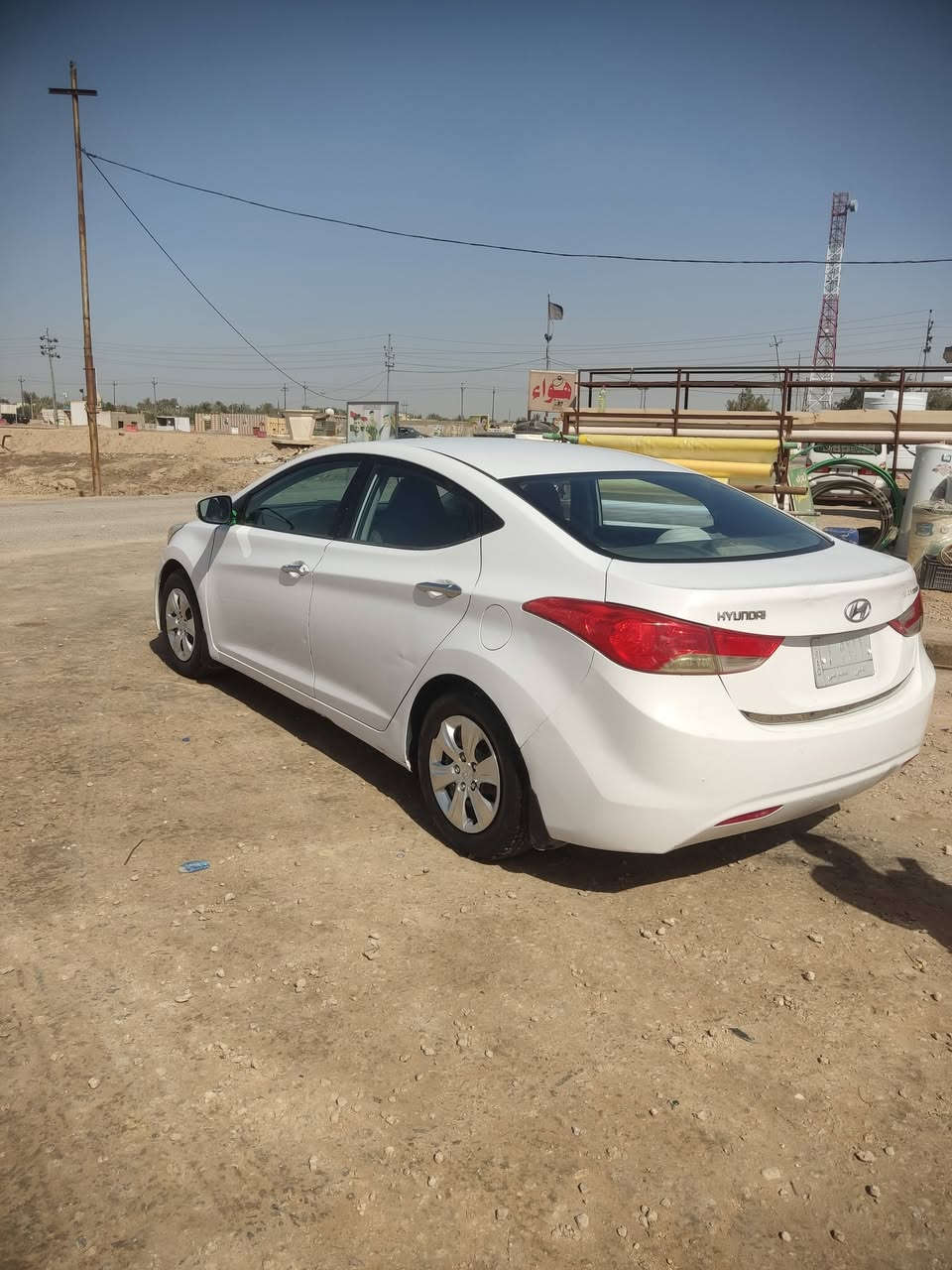 السلام عليكم النتر خليجي 2013  مثنى سنويه لل 2027مكفوله بيه رشه صبغ بصيطه بل جاملغ الخلفي كير مكينه خير من الله مداور ثاني يوم مكان السياره رميثه للستفسار ***********
