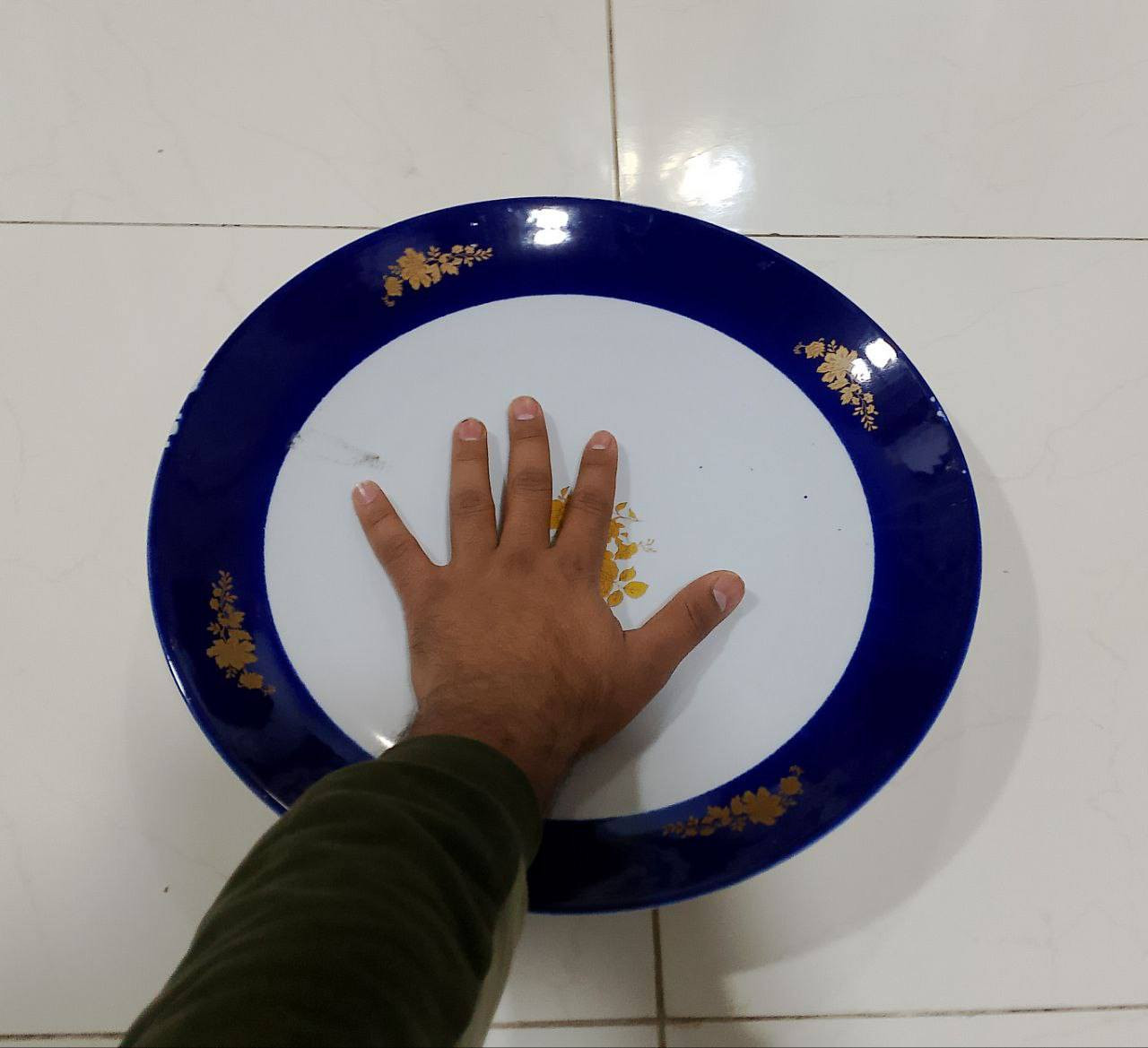 السلام عليكم زبائنا الكرام 
كل عام وانتم بخير انشالله تكون سنه خير وبركه وصحه وسلامه للجميع 
توفرت مناسف مناسبات العدد محدود جداً 
مناسف حجم كبير جدا جدا نص متر ٥٠ سم 
حراريات مناسبات عزايم 
للحجز والاستفسار ماراسلتنا خاص او واتساب ***********
