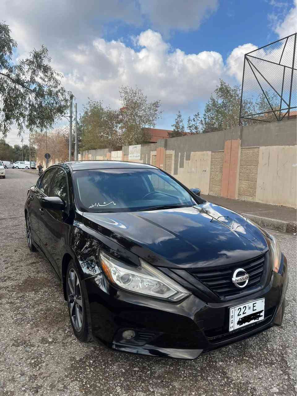 نیسان ئالتیما ٢٠١٦ مواسەفات SR سەیارەکە ٣ پارچەی بۆیاخە 
جەمپەکی خەفیفی پشتی هەیە ئێرباگی نەتەقیوە
سەیارەکە ١٠٧ مایل رۆیشتووە 
گێر و مەکینە و تەبریت بەشەرت بۆ زانیاری زیاتر پیوەدی بکەن بەو ژمارەییە *********** أربيل, العراق
