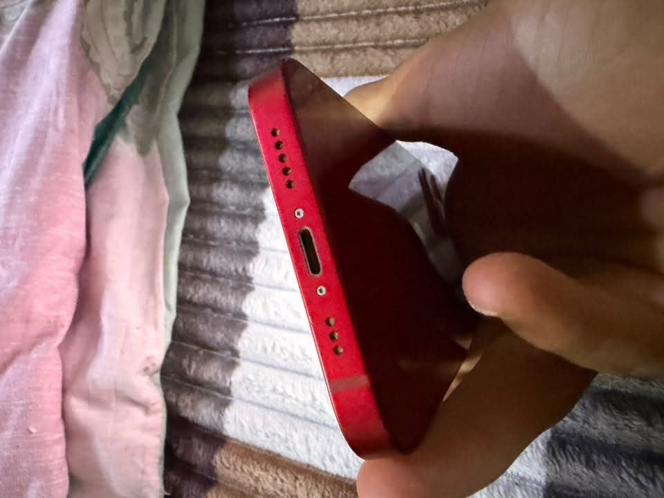 ايفون 13عادي احمرر بطاريه 98 بلاديه ذشرط الجهاز وضع شركه ومايعبر هوا ومستخدم قليل شرط وتر بروف وتغسلو بل مي وضع شركه ماكو مستخدم بهيج نضافه ذاكره 128 شرطك ضمان جهاز مايعبر هوا نورمال سعر 460 بي مجال *********** مكاني موصل
