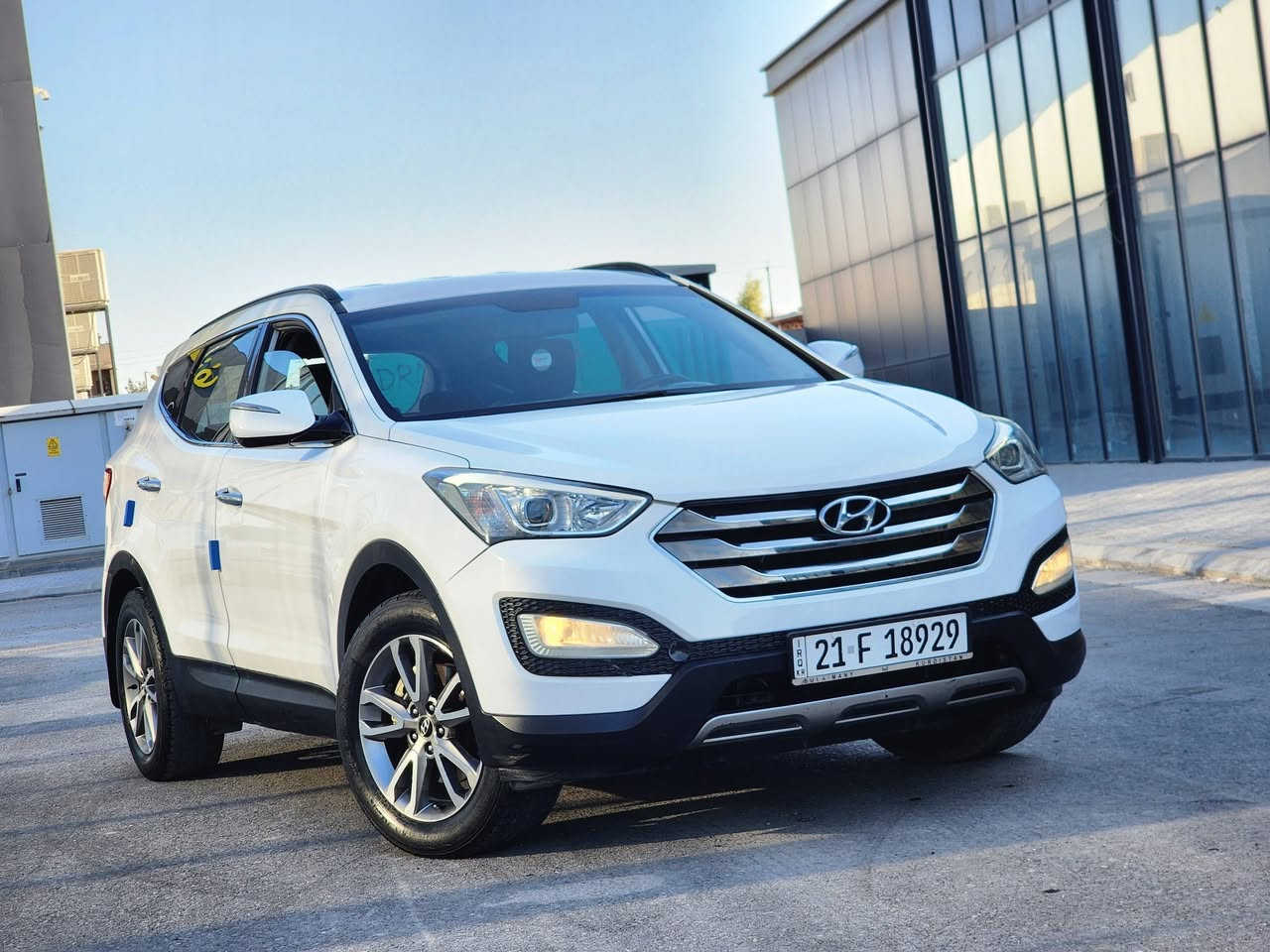 السلام عليكم ..فقط بيع بدون مراوس مكان السياره #سليمانيه
سنتافي خليجي موديل 2013 مكينه 2400 دوش خليجي اربعه سلندر السياره نظيفه وحلوه خاليه من صبغ عدا شبرين بارد خفيف ..سياره جاهزه تخم تاير حداديه صدر كير ومكينه ارقام وسنويه جديد بسمنه 
مواصفاتها 7راكب 3 مقاعد 3 قطع تبريد مركزي ليد امامي حاسه خلفيه تحكمات ستيرن دواخل فورميكا ويكلب كروم 3انظمه قياده ....السعر 148$$ورقه وبيه مجال بسيط لشراي 
الرقم *********** واتساب موجود
