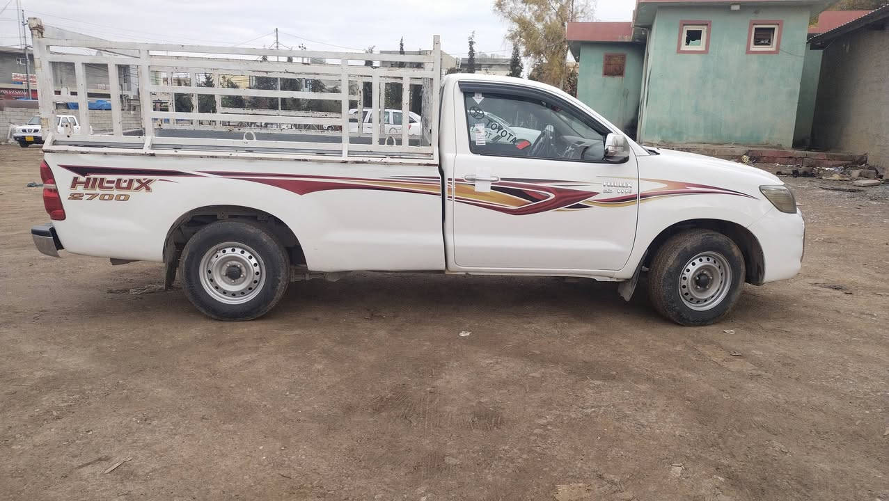 2014 جيهان
هى من نيه  ته له فون بو خاوه نه كه ى بكه
له چه مچه ماله
***********
***********
