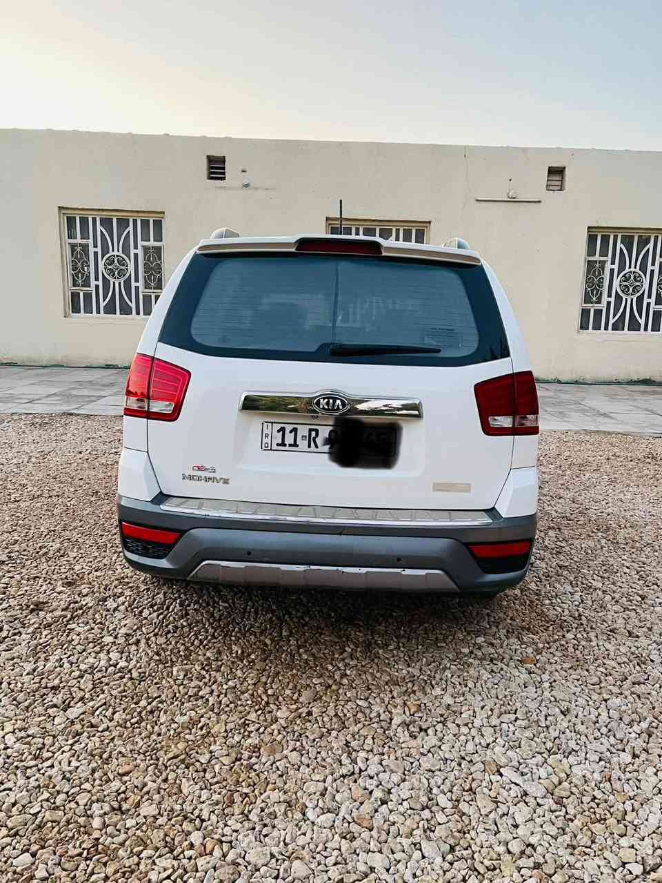 السلام عليكم
للبيع كيا موهافي 2018  شكل الجديد استلام الشركه الدوليه السياره اخت الزيرو بعده عل وضع الشركه 
السياره رقم بغداد جديد  سنويه مجدده
 السياره جديده ماشيه 93 الف دك جرس بل ١٢٠   
 الموصفات فول عده البصمه والجلد 
رقم بغداد الدولي بسمي
الرقم ***********
مكان السياره محافظة الديوانية
السعر 245$
