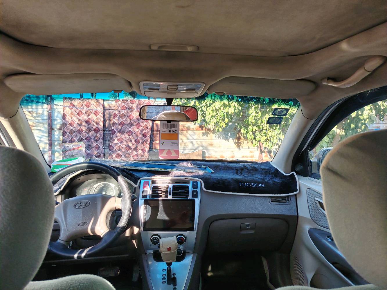 السلام عليكم اخوان توكسان موديل2009 سياره خير من الله سونارها مرفق بالصور مكانها بغداد رقمها بغداد محركها2000 سيارة بأسمي تحويل ثاني يوم والسعر بي مجال اتصل وتأمر اتصل على //***********///***********